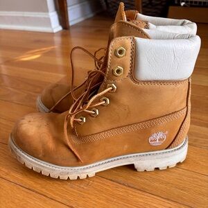 Timberland ladies size 7
